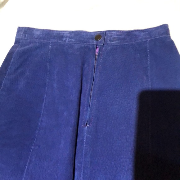 Vintage 💯 Leather Skirt - Picture 5 of 8